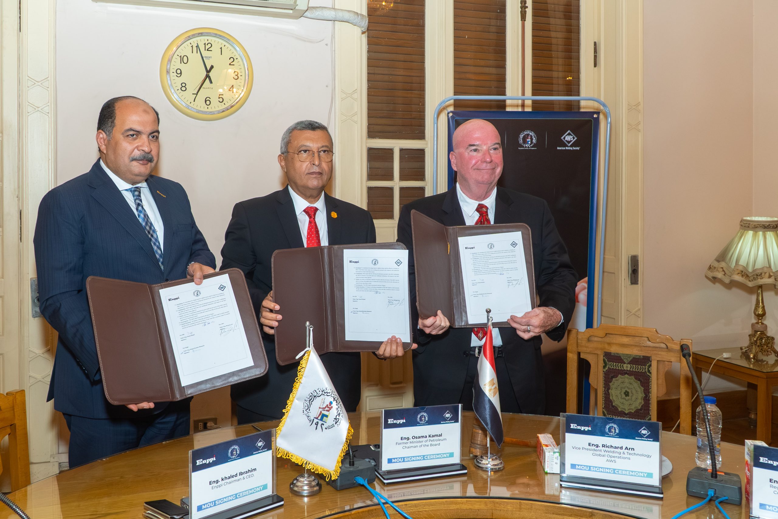 توقيع بروتوكول تعاون بين جمعية المهندسين المصرية واللحام الأمريكية